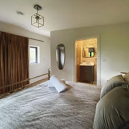 펜션 The Gamekeepers At Glenastar Newcastlewest Limerick V42ny39 *